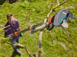 Gardena Telescopic Pruning Loppers StarCut 410 Plus -Gardena 12001 20 gardena telescopic pruning loppers starcut 410 plus 2