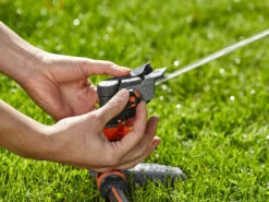 Gardena Pulse Spike Sprinkler Comfort Full/Part Circle -Gardena g8141 gardena pulse spike sprinkler comfor full part circle 3