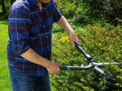 Gardena 2in1 EnergyCut Hedge Clippers -Gardena gda 12303 20 a7 energycut hedge shears copy